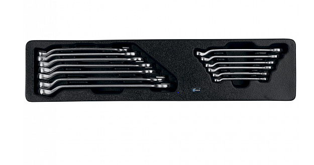 Набор ключей комбинированных 13 пр., (7-19мм), со смещением 45°, в пласт. лотке 110х470мм